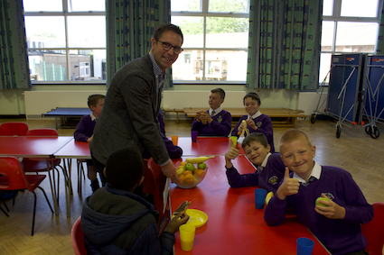 Oliver-Jenkins-with-children-from-Florence-Nightingale-Academy.